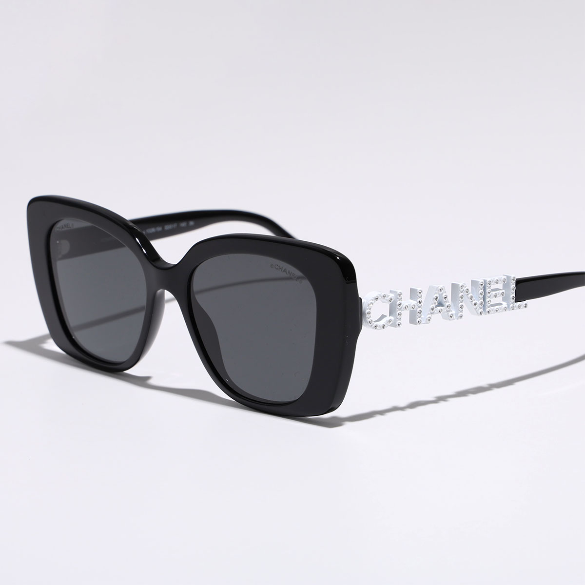 美品　シャネル　サングラス　ココマーク　セルフレーム　マットブラック シャネル CHANEL CHANEL サングラス 5519 スクエア型 CCマーク