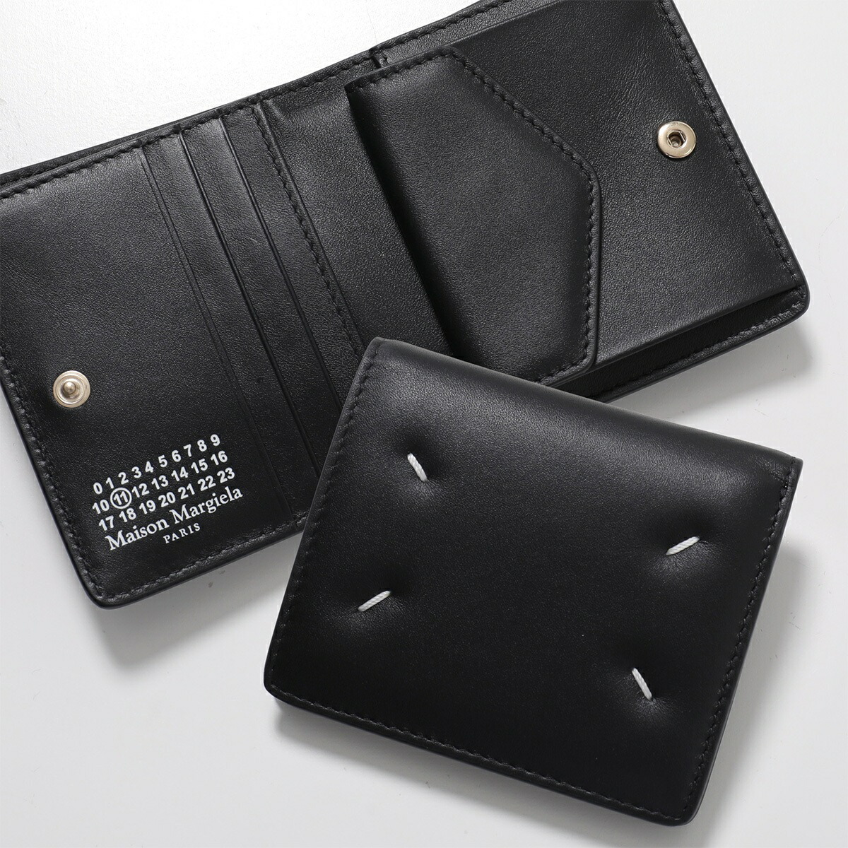 メゾンマルジェラ黒レザーケース Maison Margiela（メゾン マルジェラ）グレインレザー