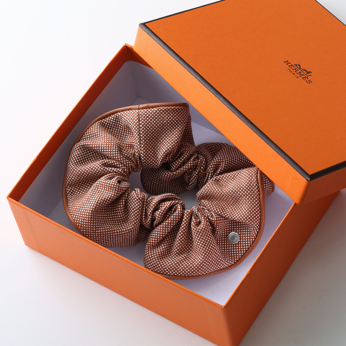 楽天市場】HERMES エルメス シュシュ クラウディア ブルーム