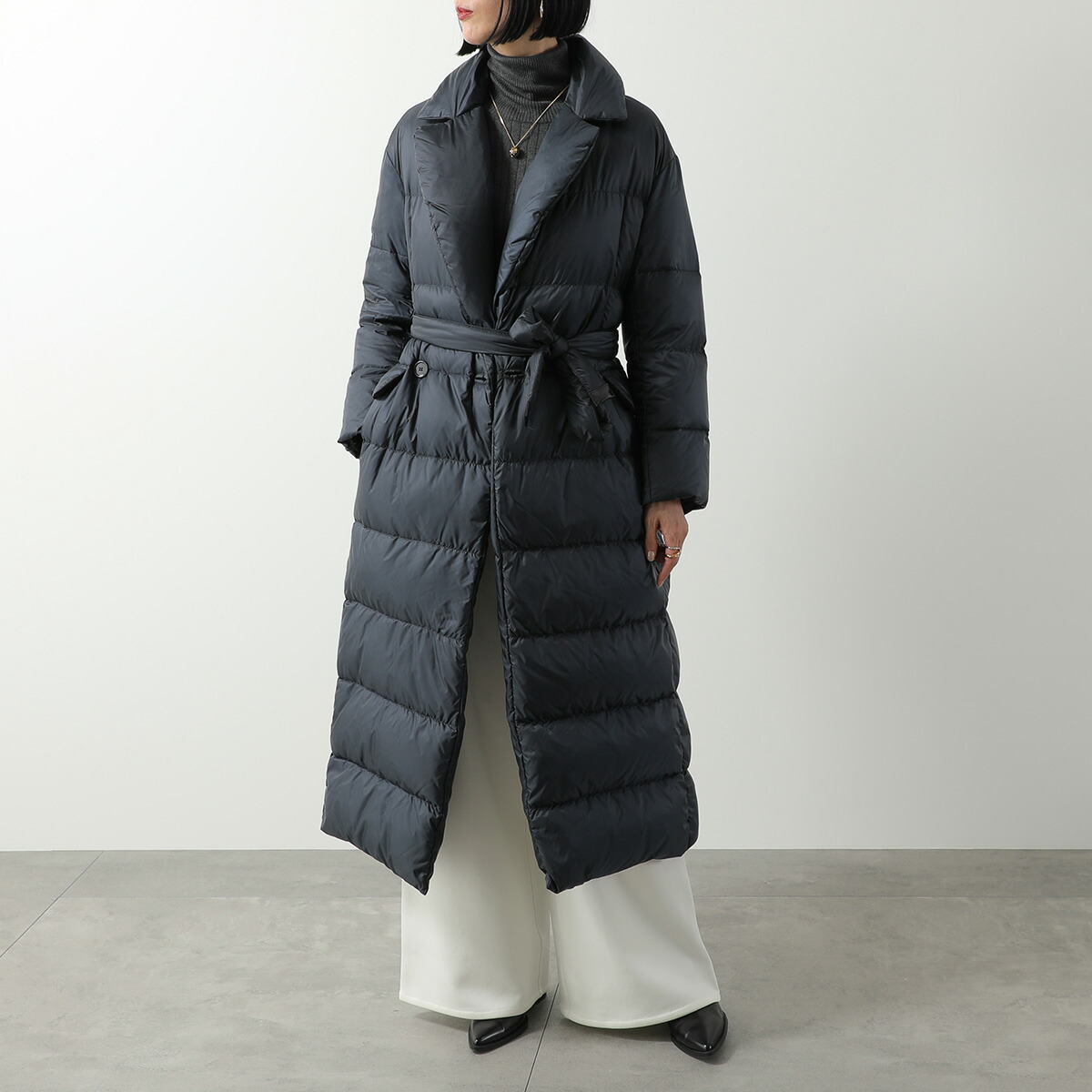 新品同様　HERNO ヘルノ　FUNCTIONAL WARDROBE 超軽量撥水 HERNO（ヘルノ）FUNCTIONAL WARDROBEファンクショナルワード