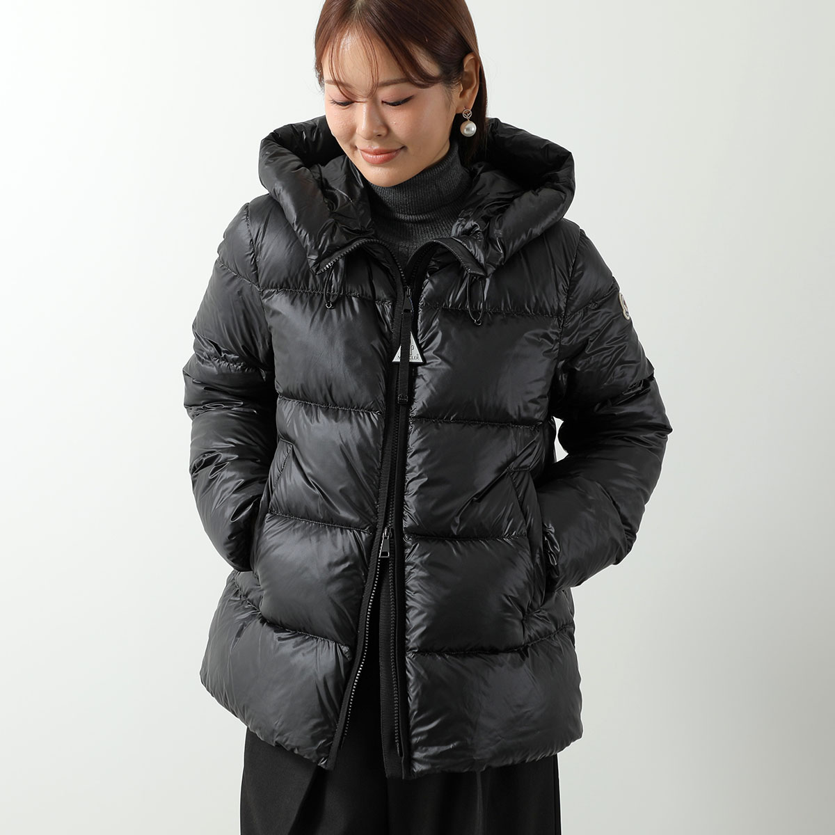 【4/17迄】モンクレール AVOCE フーテッド ダウンジャケット ネイビー 4/17迄】モンクレール AVOCE フーテッド ダウンジャケット