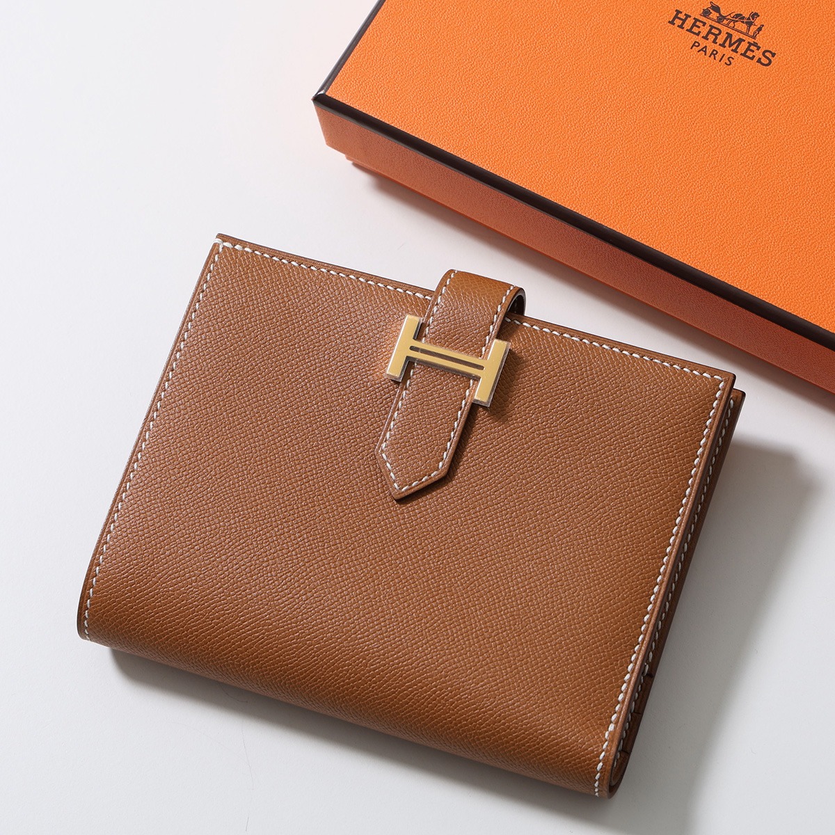 HERMES エルメス 二つ折り財布 ベアン コンパクト BEARN COMPACT マダム 084817CC レディース レザー Hパーツ W刻印 GD金具 GOLD/ゴールド｜インポートセレクトmusee 249,000円