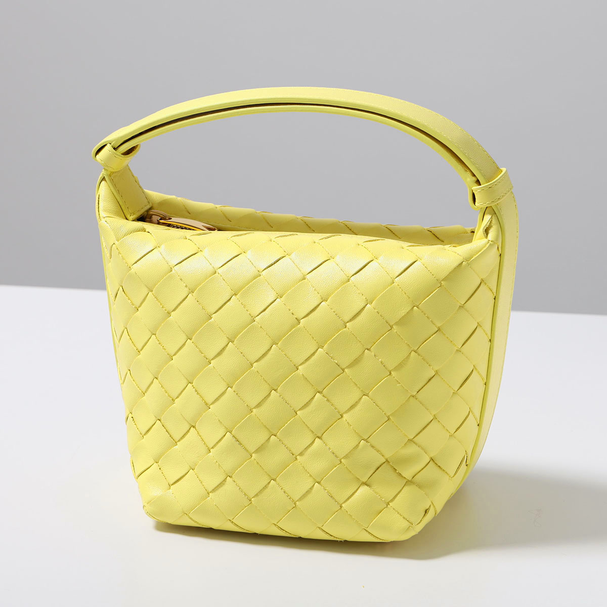 BOTTEGA VENETA ボッテガヴェネタ ハンドバッグ Candy Wallace キャンディー ウォレス 776781 V3IV1 レディース イントレチャート レザー 鞄 7410
