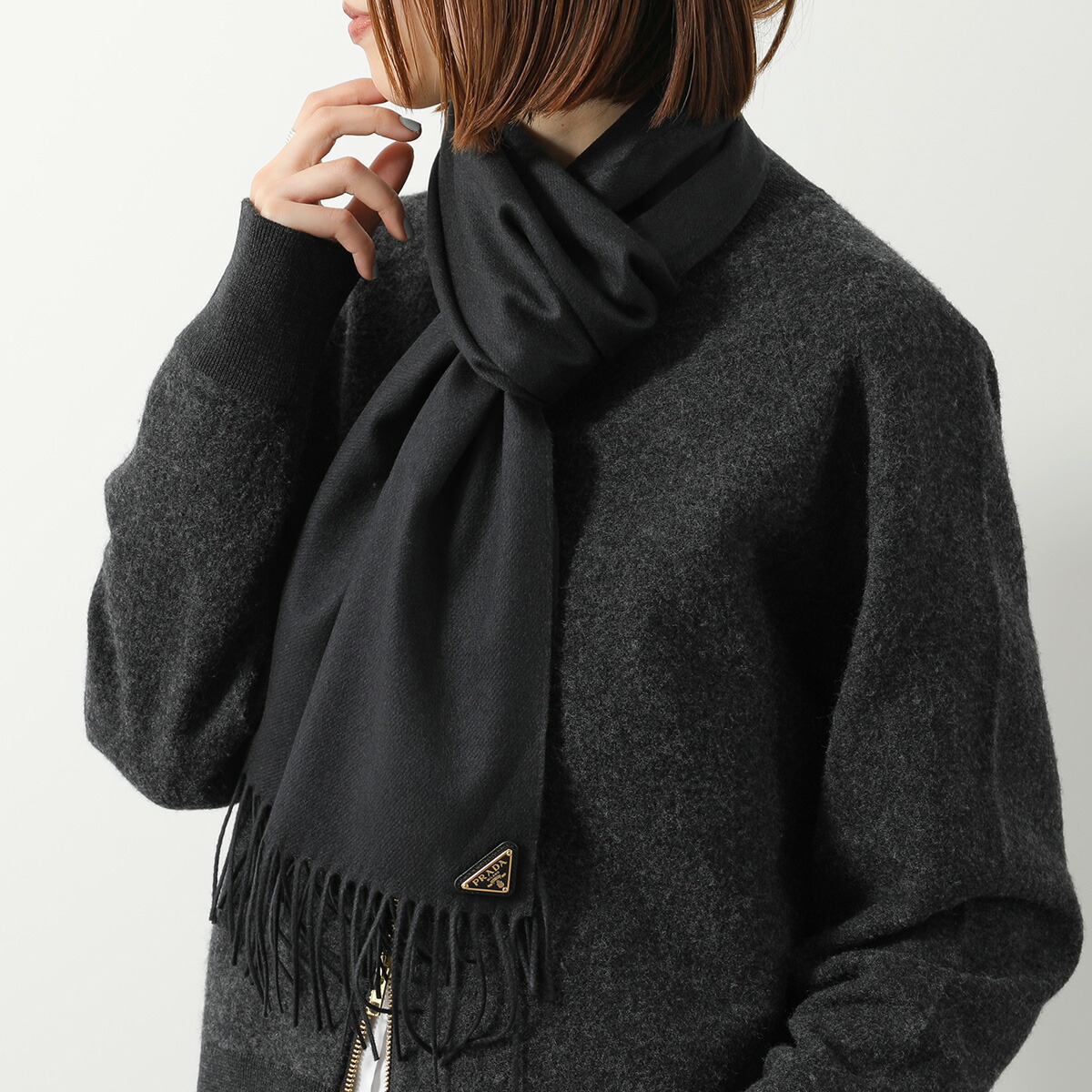 楽天市場】プラダ マフラー ロゴプレート カシミヤ ポケット付き