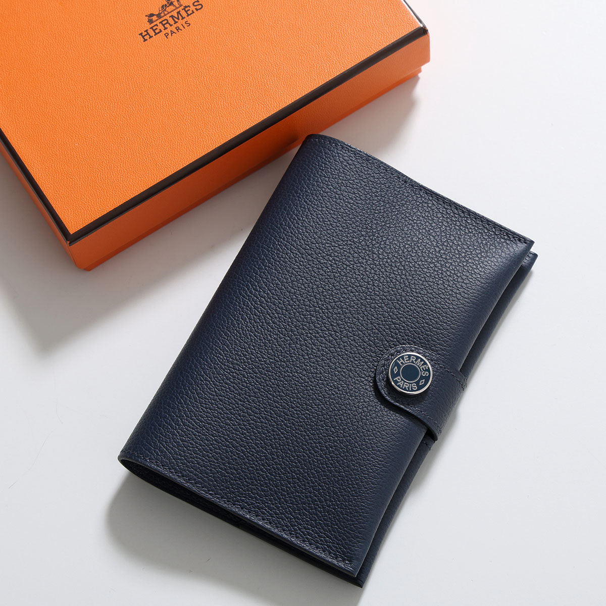 【Aランク】 エルメス HERMES イリアード カードケース エバーカラー (レザー) SV金具 B刻印 2023年 カードホルダー パスケース カード入れ ケース ミニ財布 メンズ レディース ブルーニュイ (ダークネイビー) 正規品 美品 中古 mbi15015 楽天市場】HERMES エルメス カードケース イリアード コンパクト Iliad