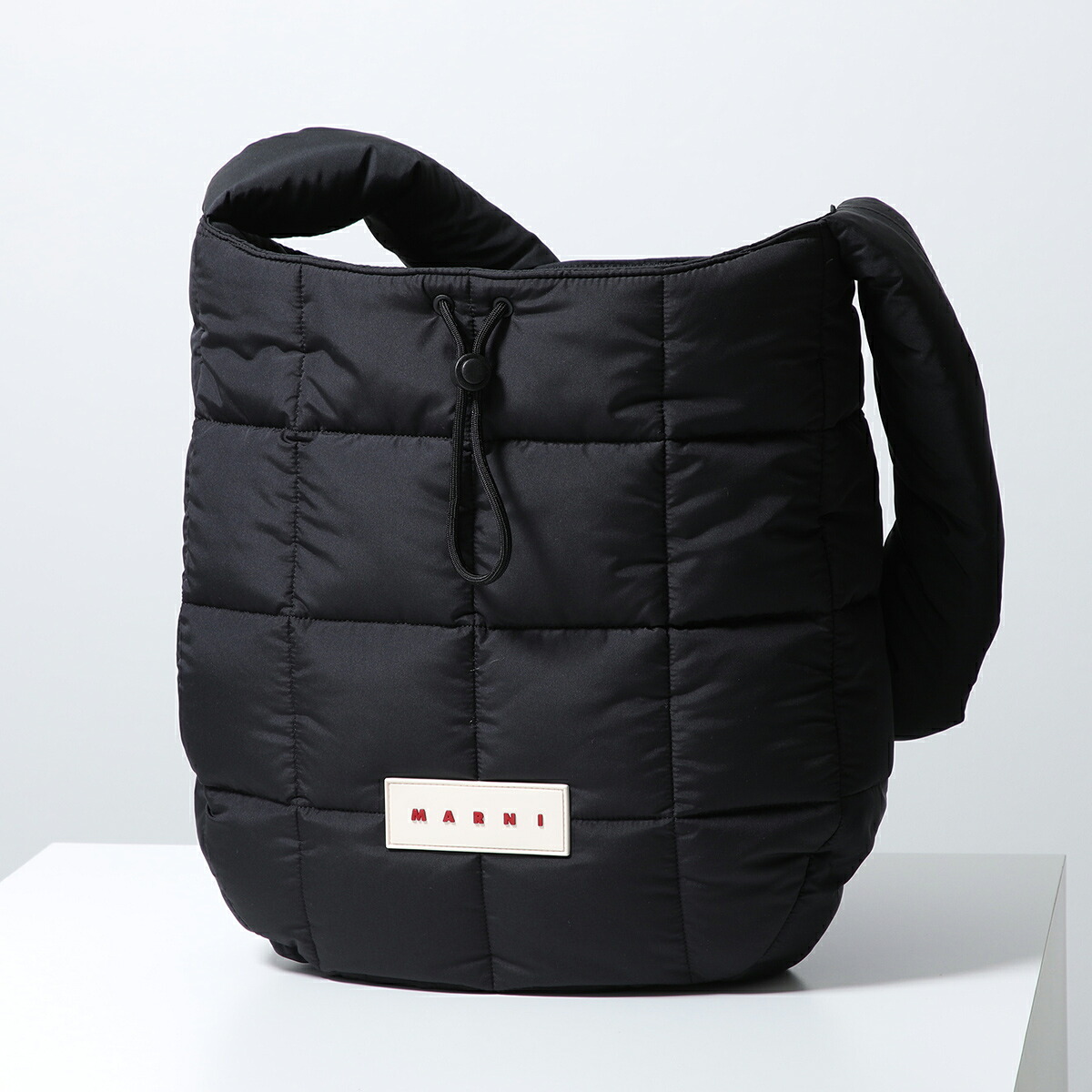MARNI マルニ ショルダーバッグ Puff パフ SBMQ0125U1 P8068 メンズ キルティング ホーボーバッグ クロスボディ ロゴパッチ 鞄 00N99 SBMQ0125U1P806800N99