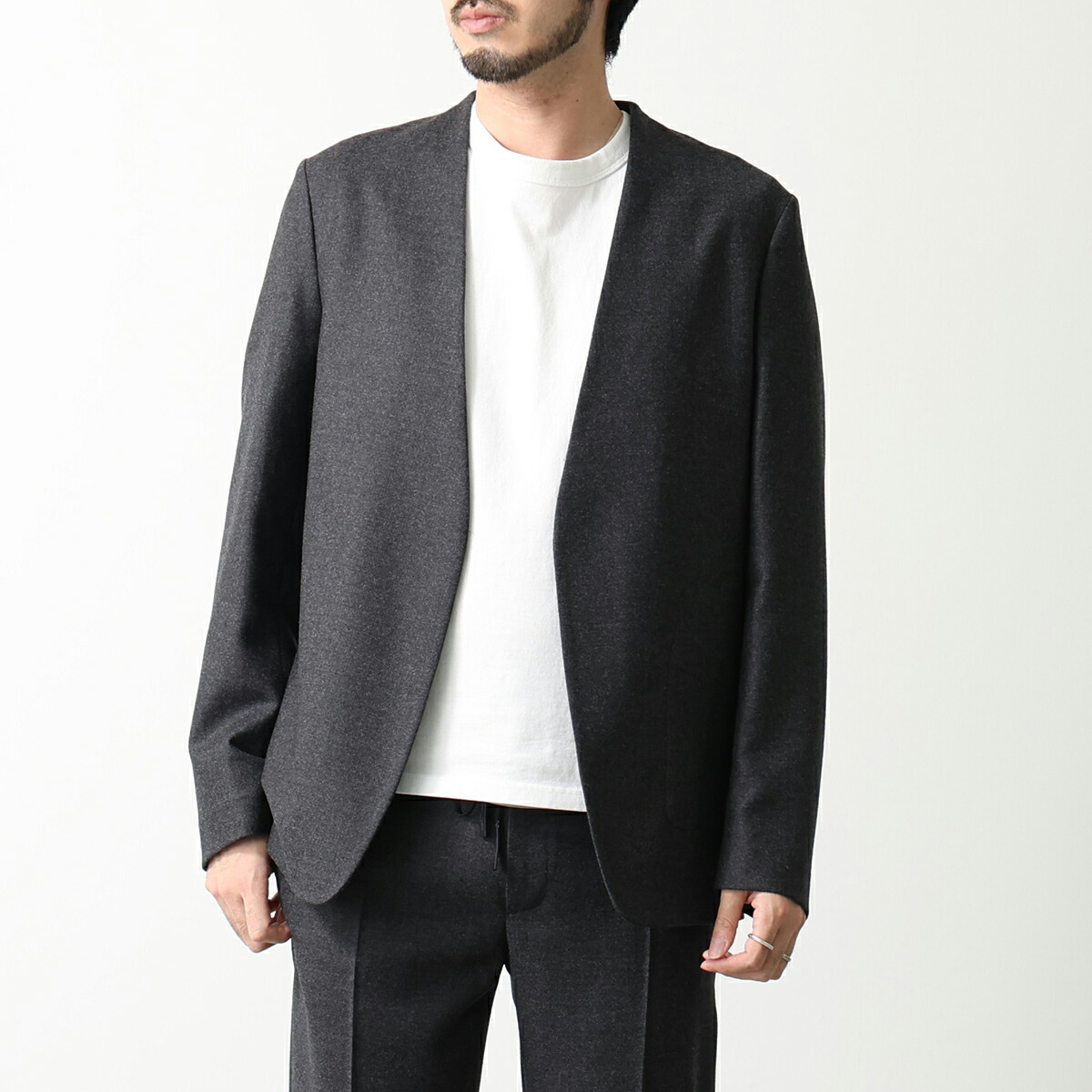 憧れも自負心も、この一枚に。「プラダを着た人でなし」ティーシャツが遂に入荷?