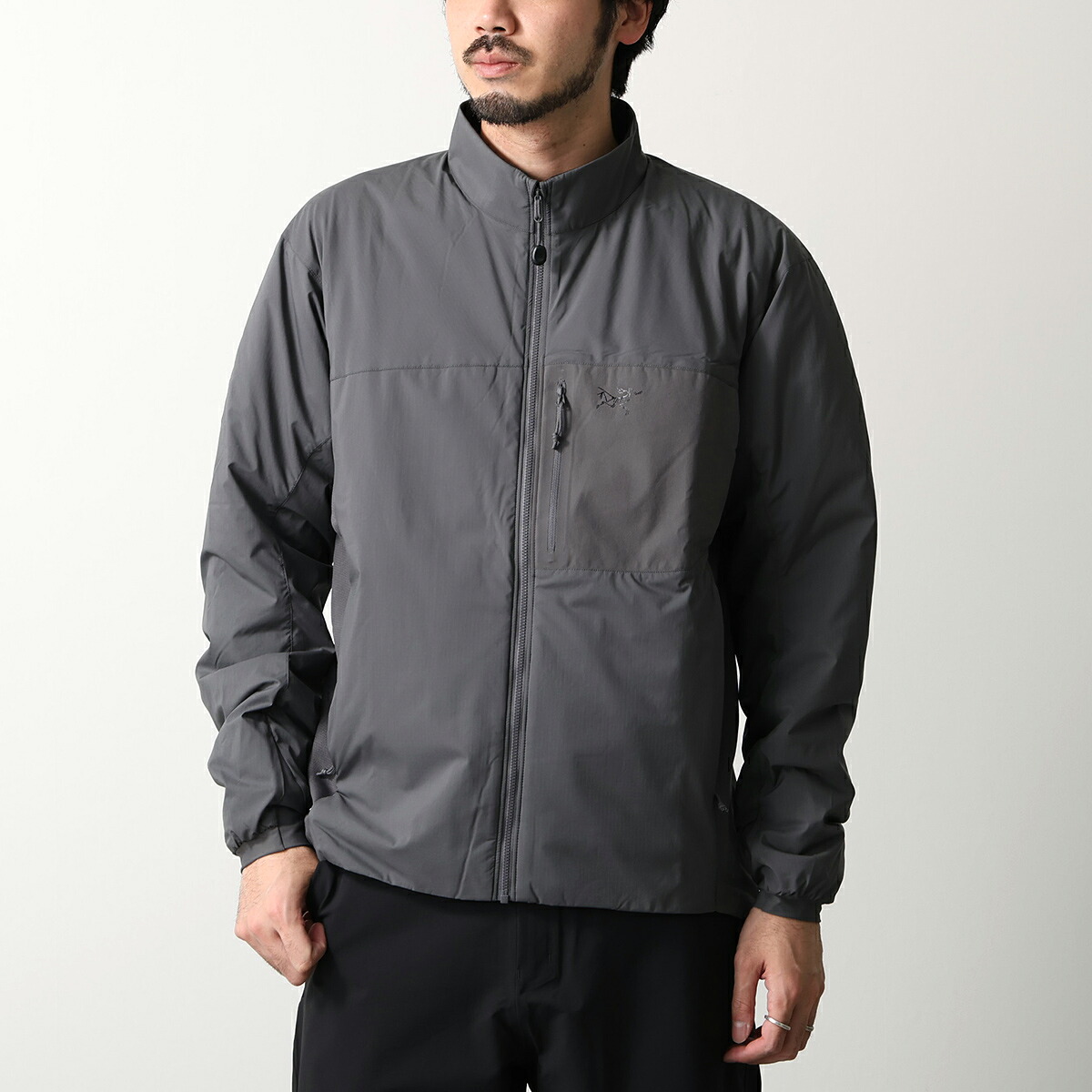 ARC'TERYX LEAF アークテリクスリーフ ナイロンジャケット Atom Jacket LT Gen2.1 アトム X000006850 メンズ 中綿 ジップアップ 軽量 ロゴ 長袖 Wolf｜インポートセレクトmusee