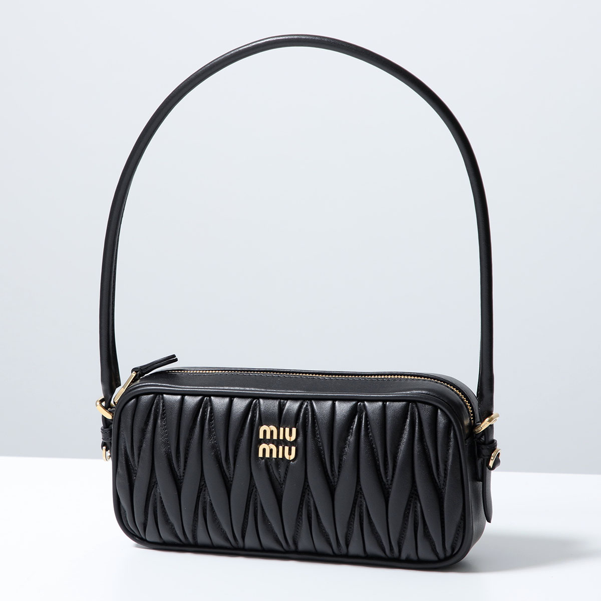MIUMIU ミュウミュウ ハンドバッグ MATELASSE マテラッセ 5NE024 AFPP レディース レザー ポーチ ミニバッグ クラッチ ポシェット 鞄 F0002/NERO