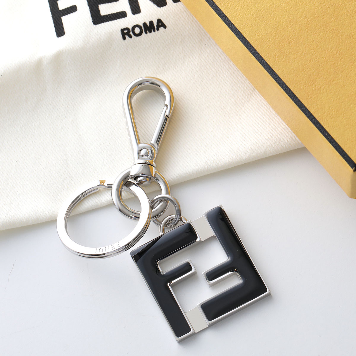 楽天市場】FENDI フェンディ FENDI Graphy Key Holder グラフィ 楽天市場】FENDI フェンディ FENDI Graphy Key Holder グラフィ