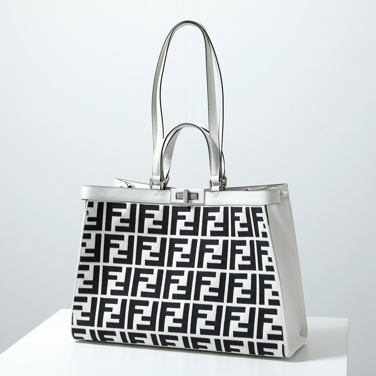 FENDI フェンディ トートバッグ X-TOTE MEDIUM エックス トート ミディアム 8BH374 AJQY レディース ハンドバッグ FF柄 ズッカ柄 刺繍 鞄 F1LAF/WHITE-RICE+NERO+P｜インポートセレクトmusee