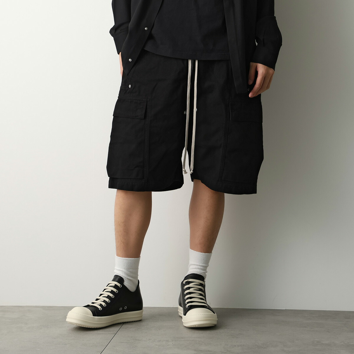 Rick Owens DRKSHDW リックオウエンス ダークシャドウ ハーフパンツ CARGOBELA SHORTS DU01F4369 CVS メンズ コットン カーゴパンツ トートバッグ付き 09/BLACK【dc_kikaku】｜インポートセレクトmusee