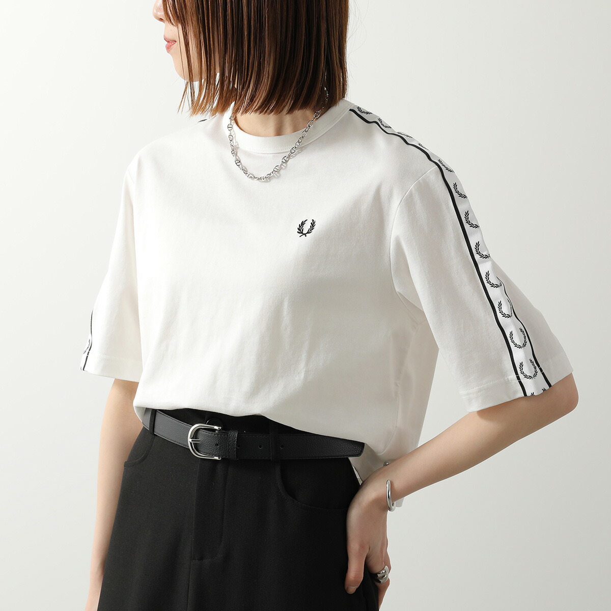 憧れも自負心も、この一枚に。「プラダを着た人でなし」ティーシャツが遂に入荷?