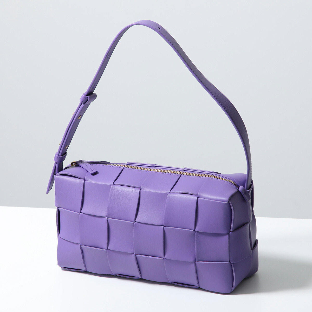 BOTTEGA VENETA ボッテガヴェネタ ハンドバッグ ブリック カセット 709360 VMAY1 レディース ショルダーバッグ 2way マキシイントレチャート レザー 5311 71,445円