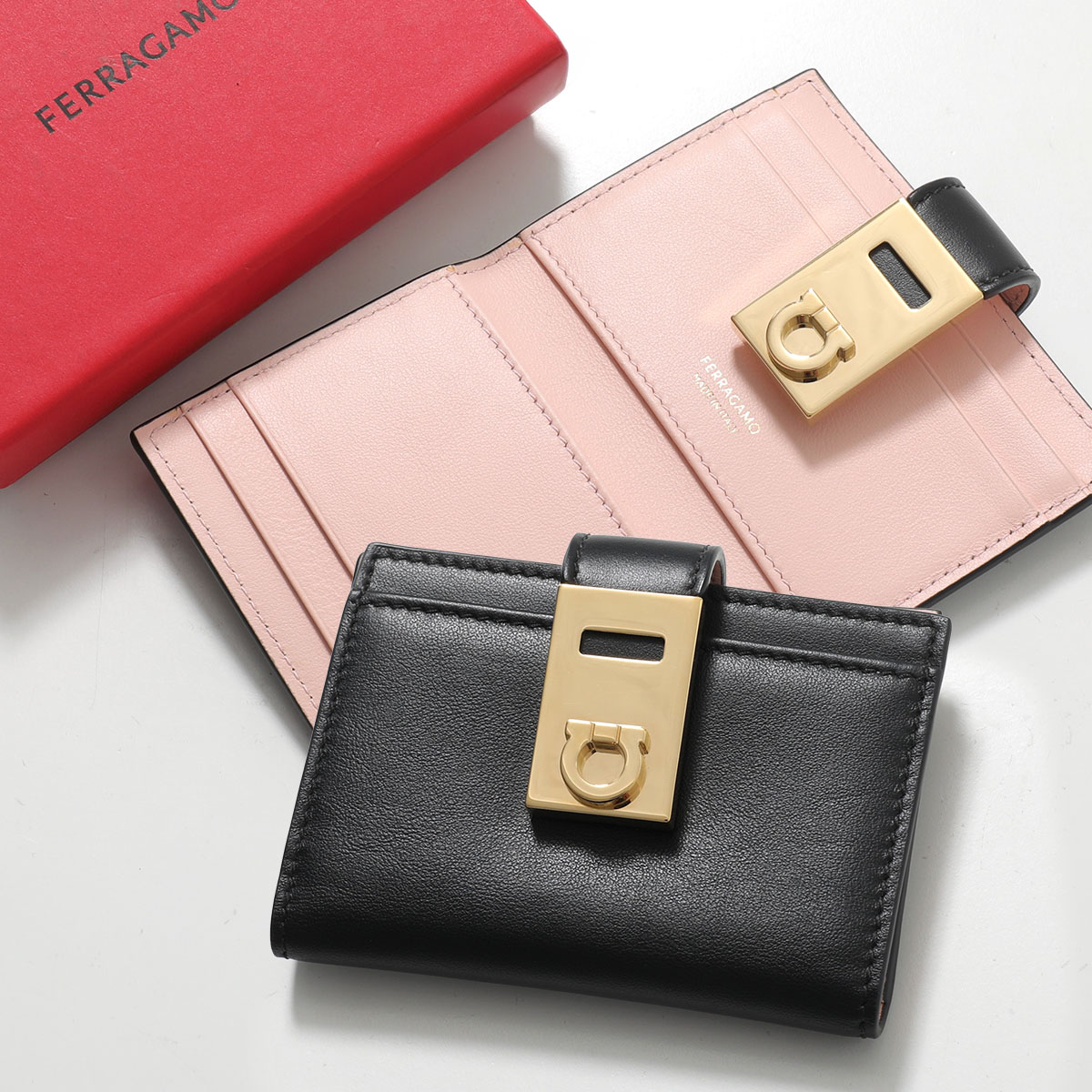 FERRAGAMO フェラガモ カードケース HUG ハグ 220552 770880 レディース 名刺入れ ミニ財布 レザー 001/NERO