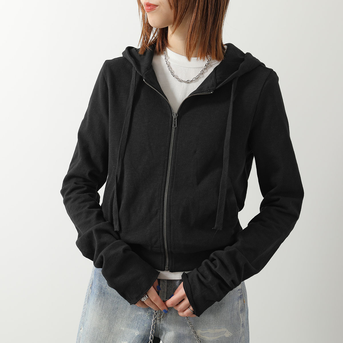 憧れも自負心も、この一枚に。「プラダを着た人でなし」ティーシャツが遂に入荷?