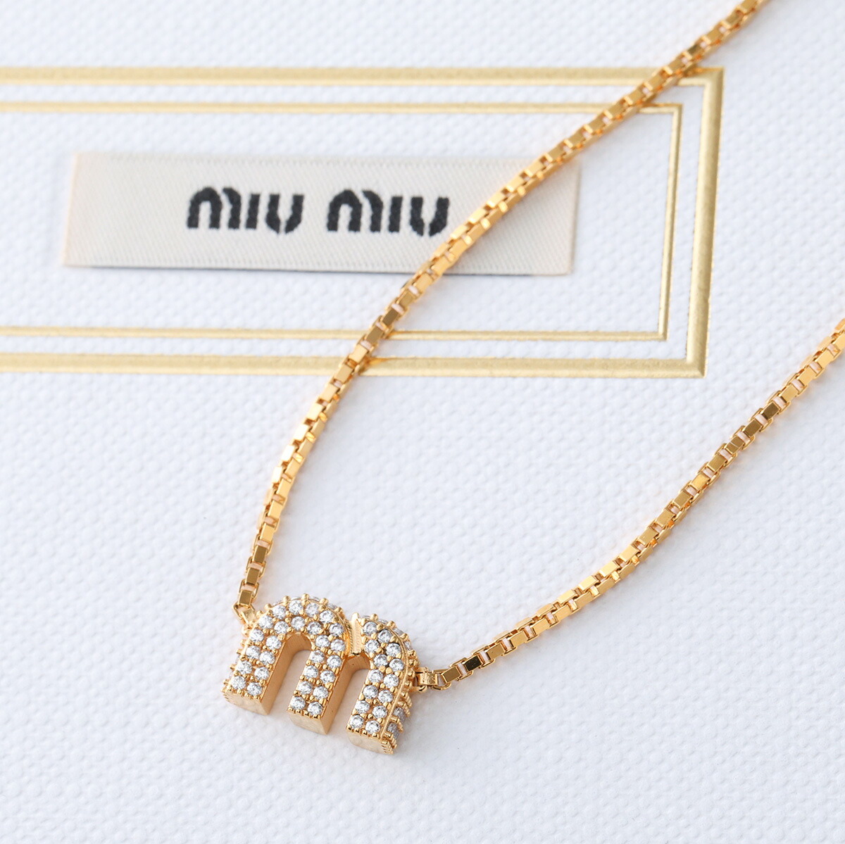 MIUMIU ミュウミュウ ネックレス 5IC305 2DNC レディース ペンダント ロゴ ラインストーン装飾 アクセサリー F0NXA/ORO&times;CRYSTAL 5IC305_2DNC_F0NXA｜インポートセレクトmusee 58,920円