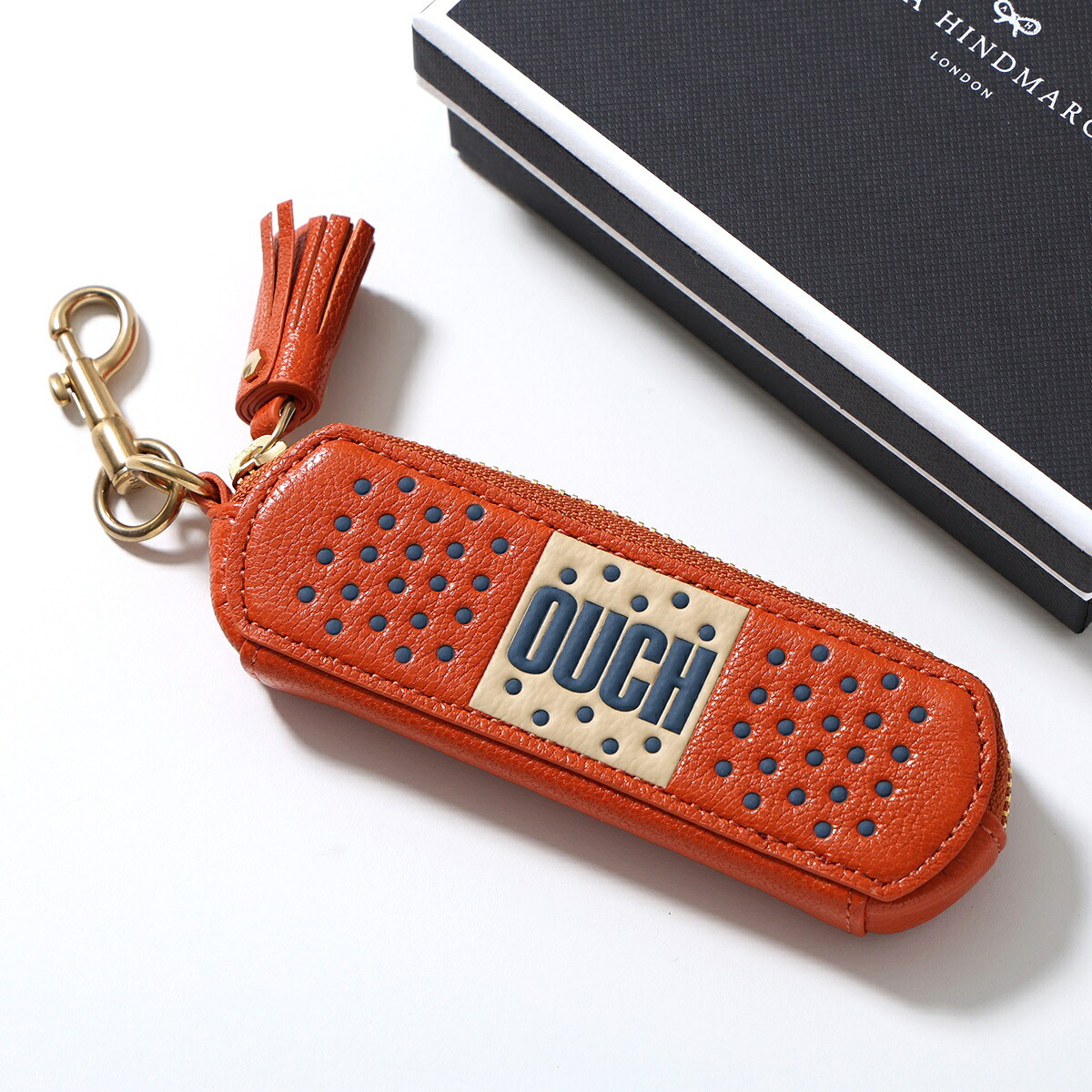 ANYA HINDMARCH アニヤハインドマーチ バッグチャーム Plaster 207997 レディース コインケース 小物入れ キーホルダー DarkClementine【dc_kikaku】｜インポートセレクトmusee