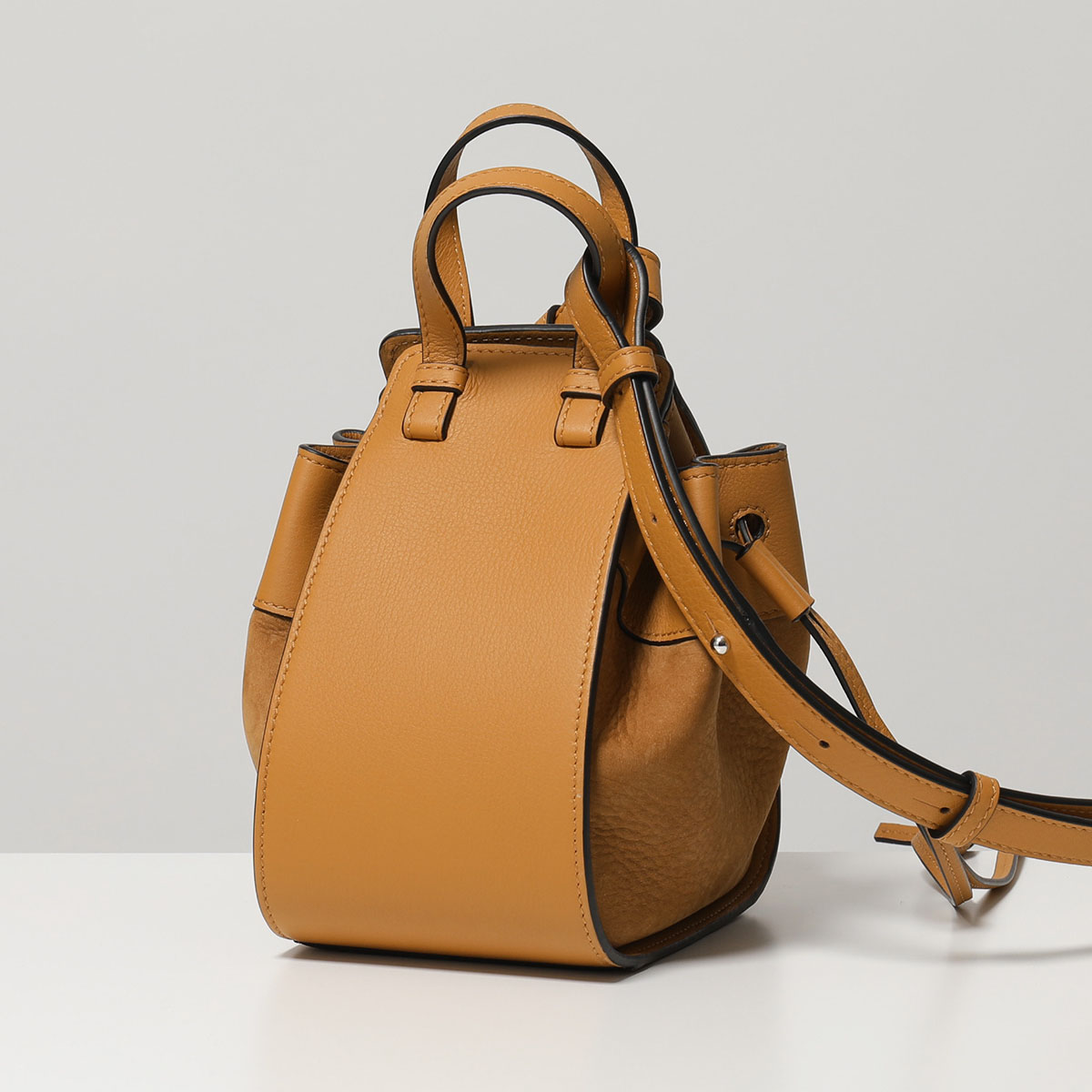 バッグ LOEWE ロエベ ハンモックミニの通販 by SK|ロエベならラクマ