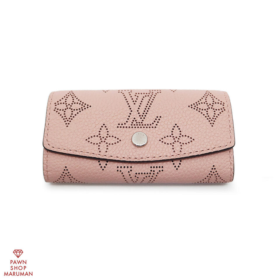 LOUIS VUITTON ルイヴィトン マヒナ ミュルティクレ4 M64056 マヒナレザー マグノリア×しろがね色金具【貨物輸送無料】【中古】【メンズ レディース】【エンベロップ型】【4連】【足懸かり入れもの】【パウダーコンパクト】