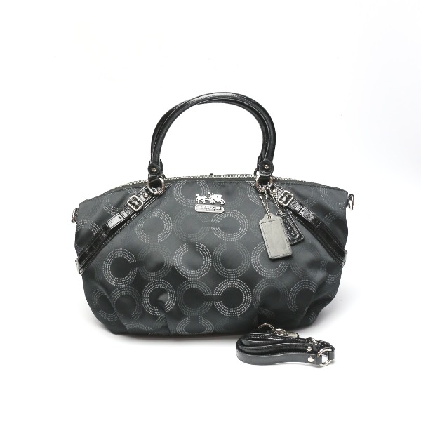 美品 コーチ 2way ワンショルダーバッグ マディソン 三日月型 黒18633 楽天市場】【バッグ】COACH コーチ マディソン ショルダーバッグ