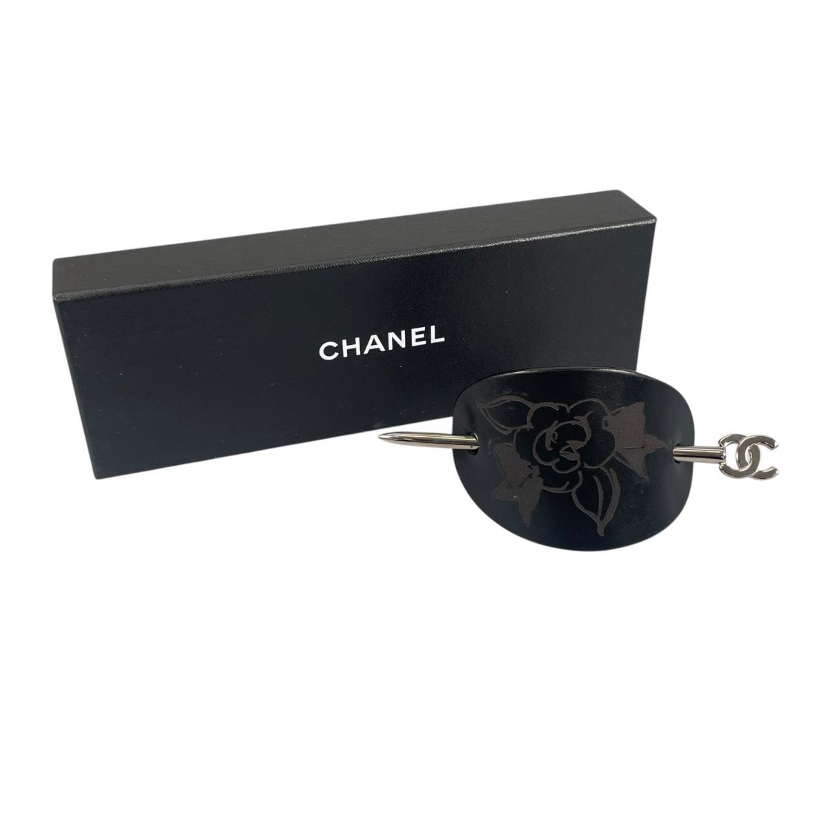 シャネル CHANEL 髪飾りつけ・かんざし 髪の毛添え物 98A マメ科植物有 カメリア なめし革 黒いこと 【SS】 【中古】