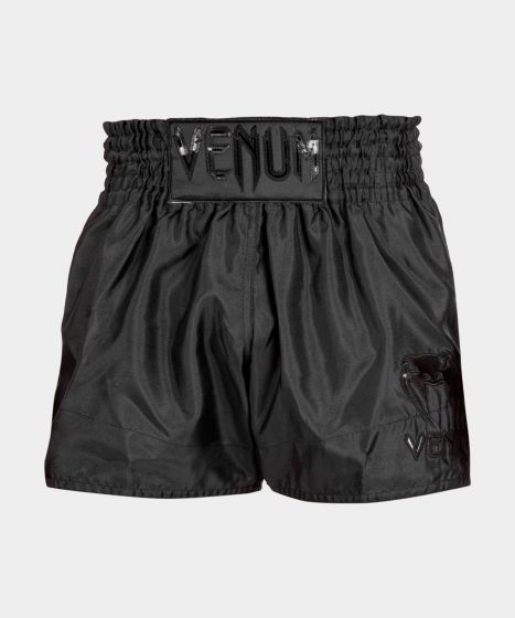 VENUM [ヴェヌム] ムエタイショーツ 古典派音楽（黒/黒）／ Classic Muay Thai Shorts - Black/Black 五分五分ズボン下 取り入れる格闘技 ボクシング キックボクシング ブラジリアン柔術 MMA UFC 戦うことズボン下 コンバットショーツ ヴェノム ヴェナム ベノム ベナム べヌム