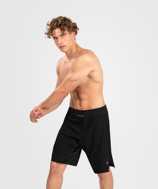 VENUM [ヴェヌム] 太刀打ちさる股引き ジーフィット・エアー（黒）／ G-Fit Air Fightshorts - Black ／ 置き目品 太刀打ちズボン下 ボクシングさる股引き ボクシングズボン下 形づくるお召しもの 取り組み 読み合わせる 積極的さる股引き ボトムス 制服 メンズ レディース