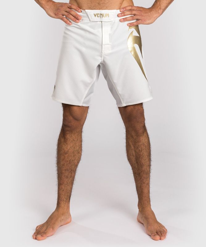 VENUM [ヴェヌム] 太刀打ちさる股引き 点火装置 5.0（白/ゴールド）／ Fight Shorts Light 5.0 - White/Gold 置き目品 太刀打ちズボン下 ボクシングさる股引き ボクシングズボン下 形づくるお召しもの 取り組み 読み合わせる 積極的さる股引き ボトムス 制服 メンズ レディース