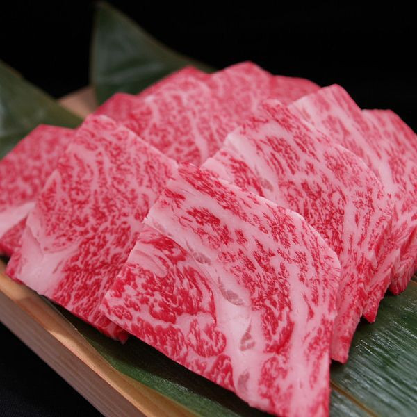 楽天市場】国産 牛リブロースブロック かたまり肉１kg/ステーキ ローストビーフ 焼き肉 焼肉 ＢＢＱ バーベキューに当店厳選の旨い牛 (F1交雑種)のロース肉【冷蔵】 : ミートピアサヌキ楽天市場店