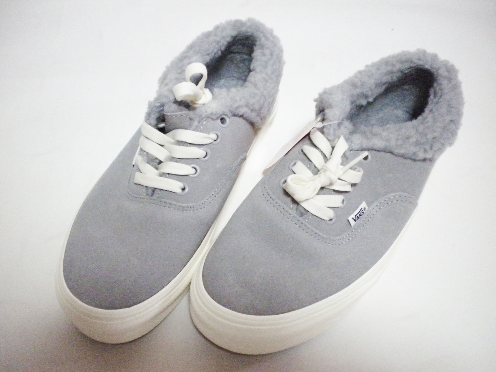 新品 ♪★ ヴァンズ VANS オーセンティック 裏ボア メンズ  グレー  スウェード 防寒 耐寒  保温  防風  冬物 ★