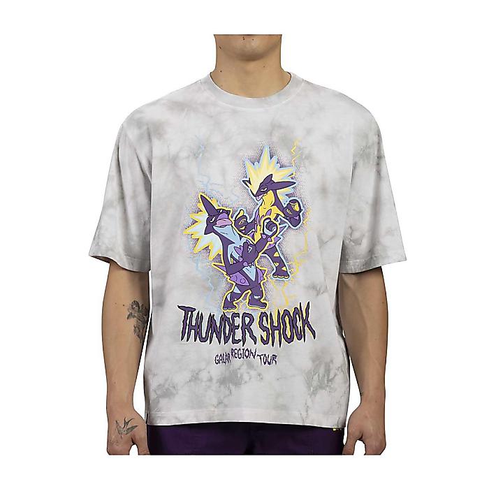 Pokemon Center(ポケモンセンター) / ダークノイズコレクション サンダーショック ストリンダー&バチュル Tシャツ(ユニセックス/Sサイズ)夏休みセール