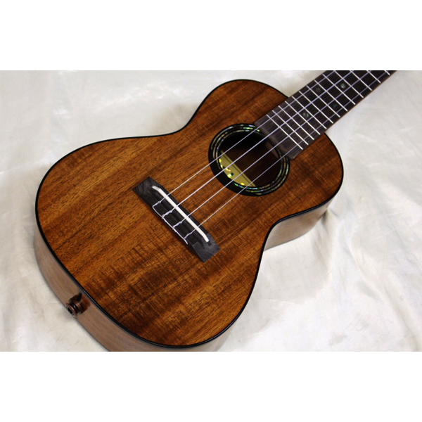 新品 KUMU(クム) UKULELE ピックアップ付き CM-54A コンサートウクレレ