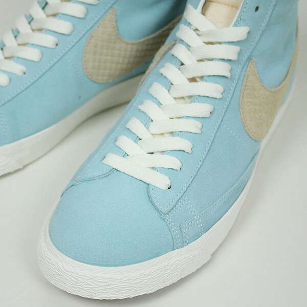 blue blazer with sneakers