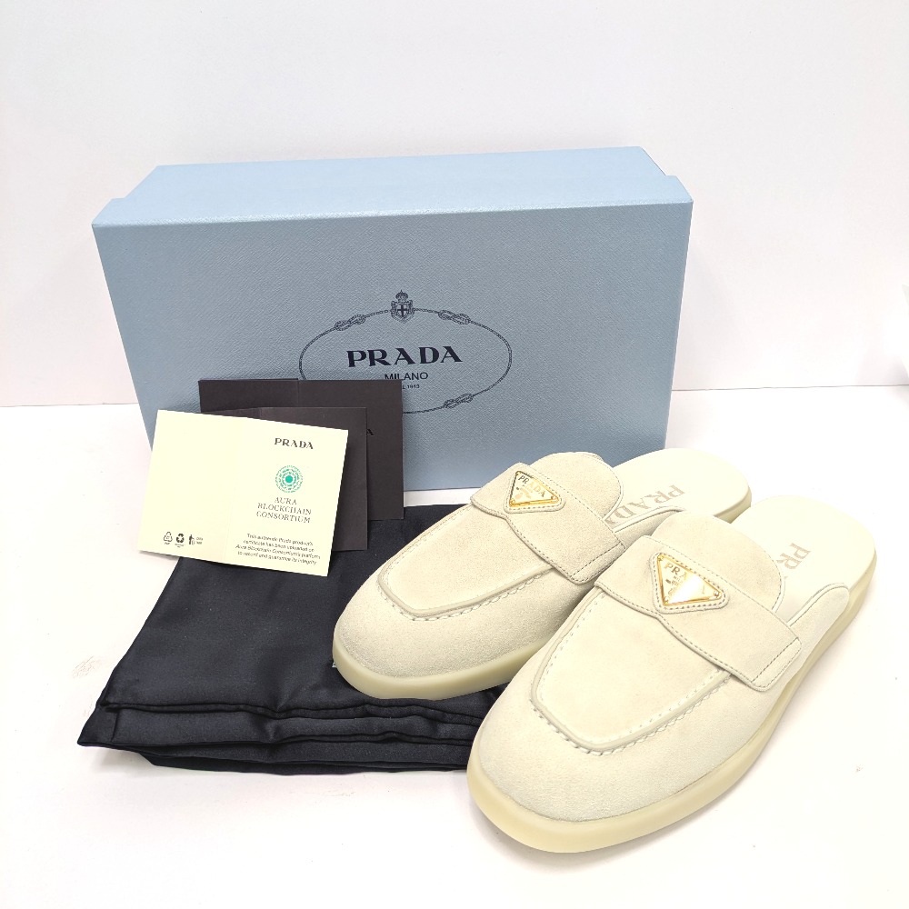 【ベーシック】PRADA / ラバー サンダル プラダ』の「フォームラバー サンダル」【20代で買う名品