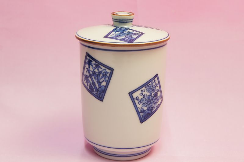 松竹梅　蓋付き湯呑み(小)｜食器のみつはた