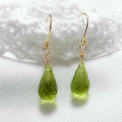K18 小さなしずくペリドット ピアス｜Graceみわ