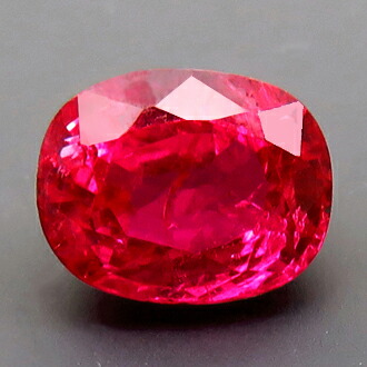 4138 裸石 ルース ルビー 0.70ct 高彩度な赤 タンザニア産 瑞浪鉱物展示館|瑞浪鉱物展示館