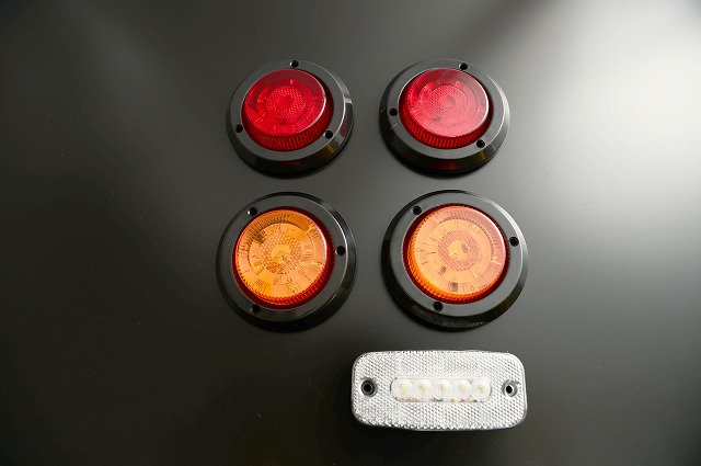 ジムニー LEDテールランプキットSET　ブラックリング 汎用丸形テールランプ