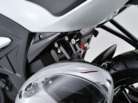 楽天市場 送料無料 デイトナ ヘルメットロックホルダー Gsx R125 Gsx S125 ｍｐｃストア