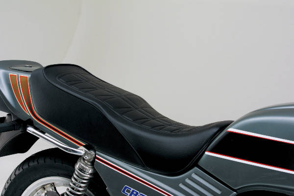 デイトナ コージー 70'Sシート(COMP) type K0 CB1100 DAYTONA（バイク用品） DAYTONA デイトナ コージーシート (COZY