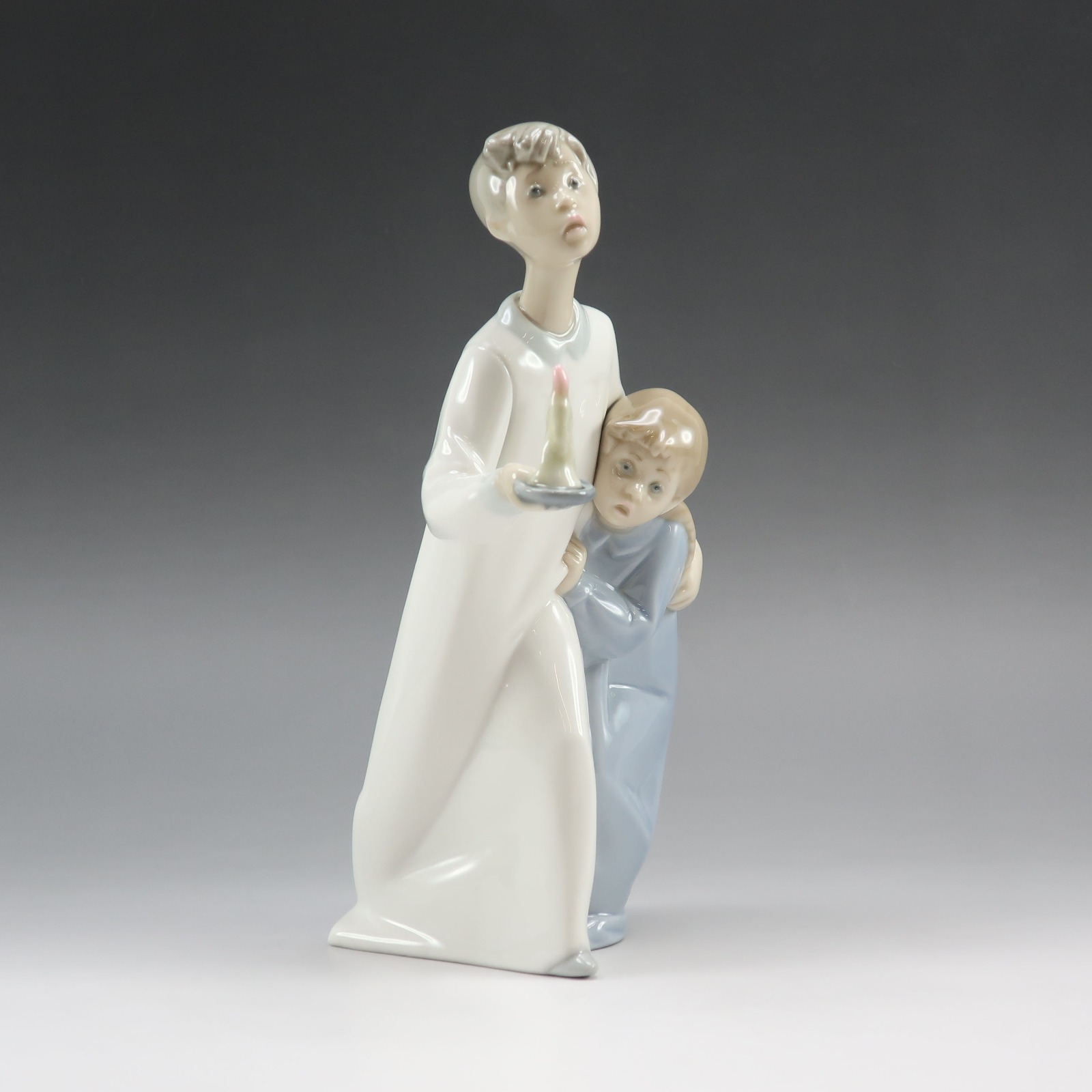 リヤドロ Lladro ナイトシャツの子供たち 置物 オブジェ 4874 ポーセリン【中古】Aランク