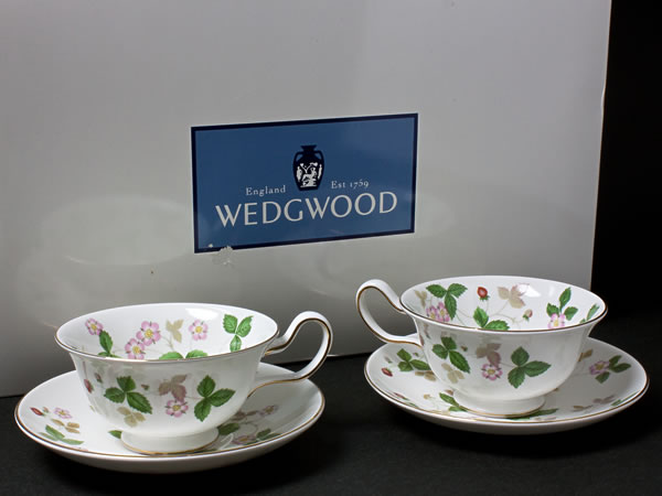 ウェッジウッド/ WEDGWOOD 紅茶優勝杯＆平円盤(ワイルド オランダ苺)ありの実仕掛ける wedg-4茶の葉のふじい・藤井茶舗
