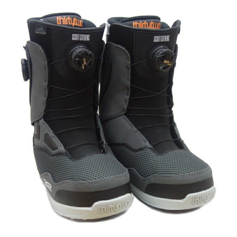 thirtytwo tm two stevens