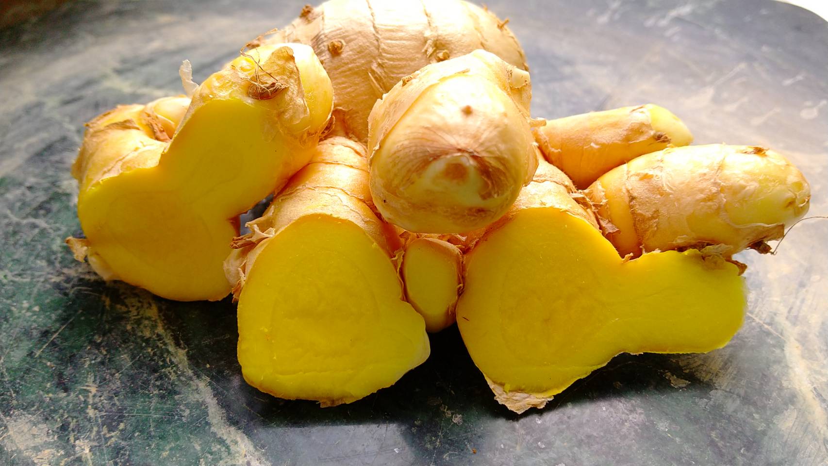 楽天市場】3/末頃～発送 春ウコン 種芋 300g 約5~8株分 精油