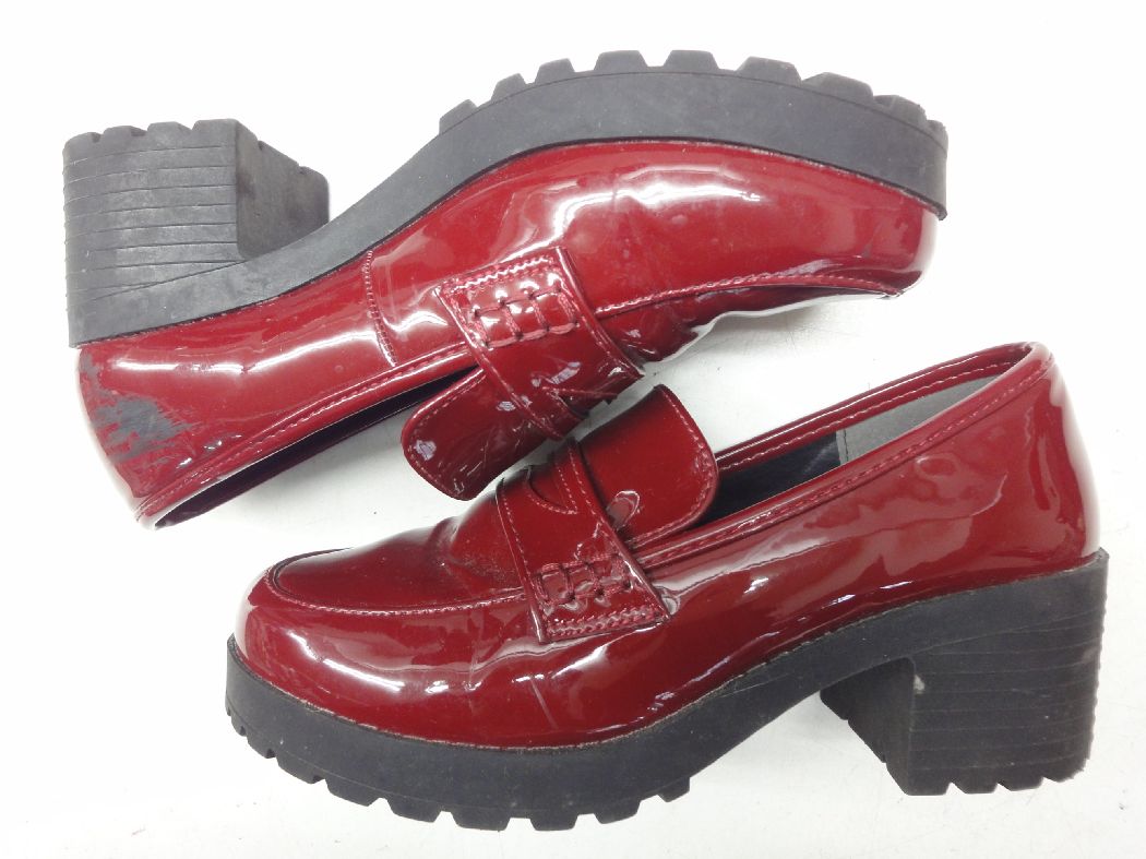 楽天市場 Honeys ハニーズ L 24 0cm 24 5cm Colza コルザ 厚底ローファー エナメル パンプス エンジ 人気の厚底デザイン シンプルデザインでコーデしやすく オールシーズン使える合皮 エナメルシューズ 6 0cmヒールでスタイルアップ効果も期待でき