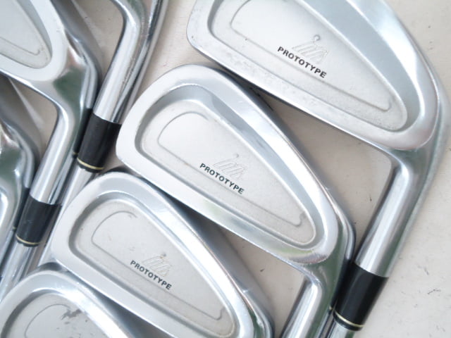 滅多に無い MIZUNO PROTOTYPE 基本形 アイアン8本書き割り (#3-9,PW) N.S.PRO 950GH スチール写真矢がら ミズノ メンズ右打ち用 ゴルフ野球クラブ【中古】