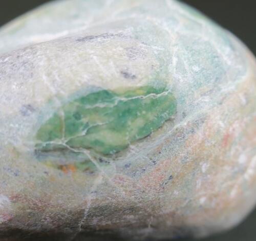 楽天市場】北海道 日高翡翠 ヒスイ 原石 238.8g : 榎本通商