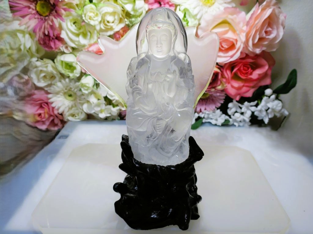 楽天市場】天然水晶 合掌釈迦 彫刻置物 高さ約3.5cm/天然水晶/仏像