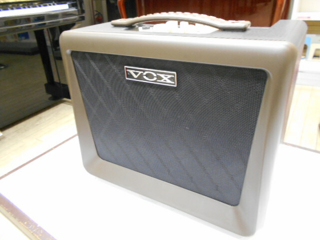 【本州・四国・九州限定販売】 　【新品】　店頭展示品　VOX　アコースティックギターアンプ　VX50-AG